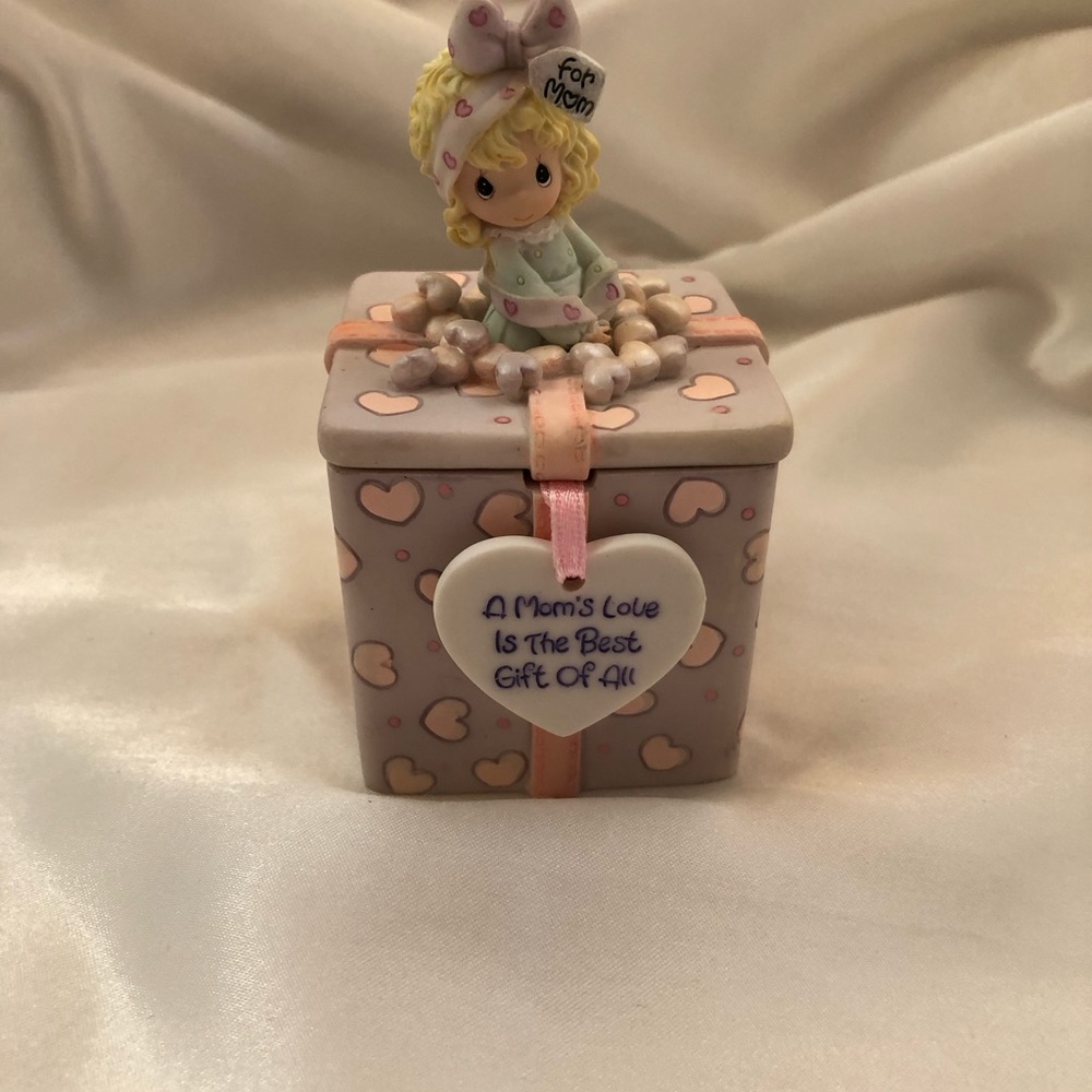 Precious Moments For Mom Trinket Box